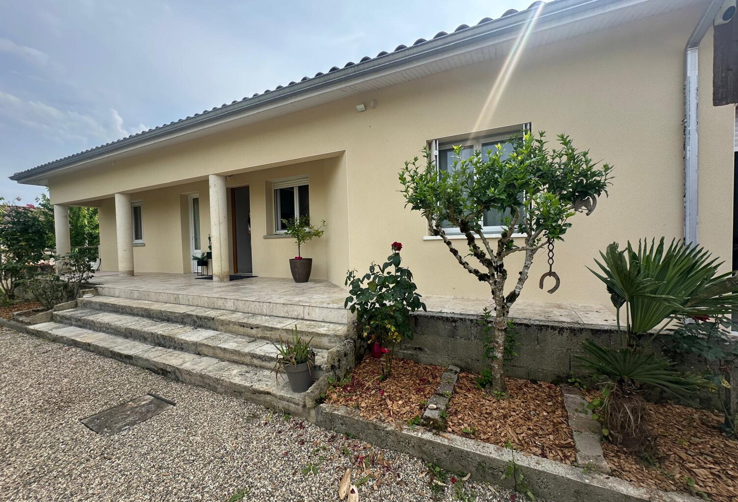 Maison de plain-pied 187 m2 environ - Cérons — photo 1