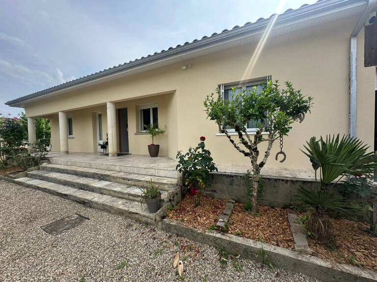 Maison de plain-pied 187 m2 environ - Cérons — photo 1