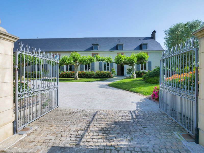 Villa / Maison  T7 à vendre Tarbes 65000