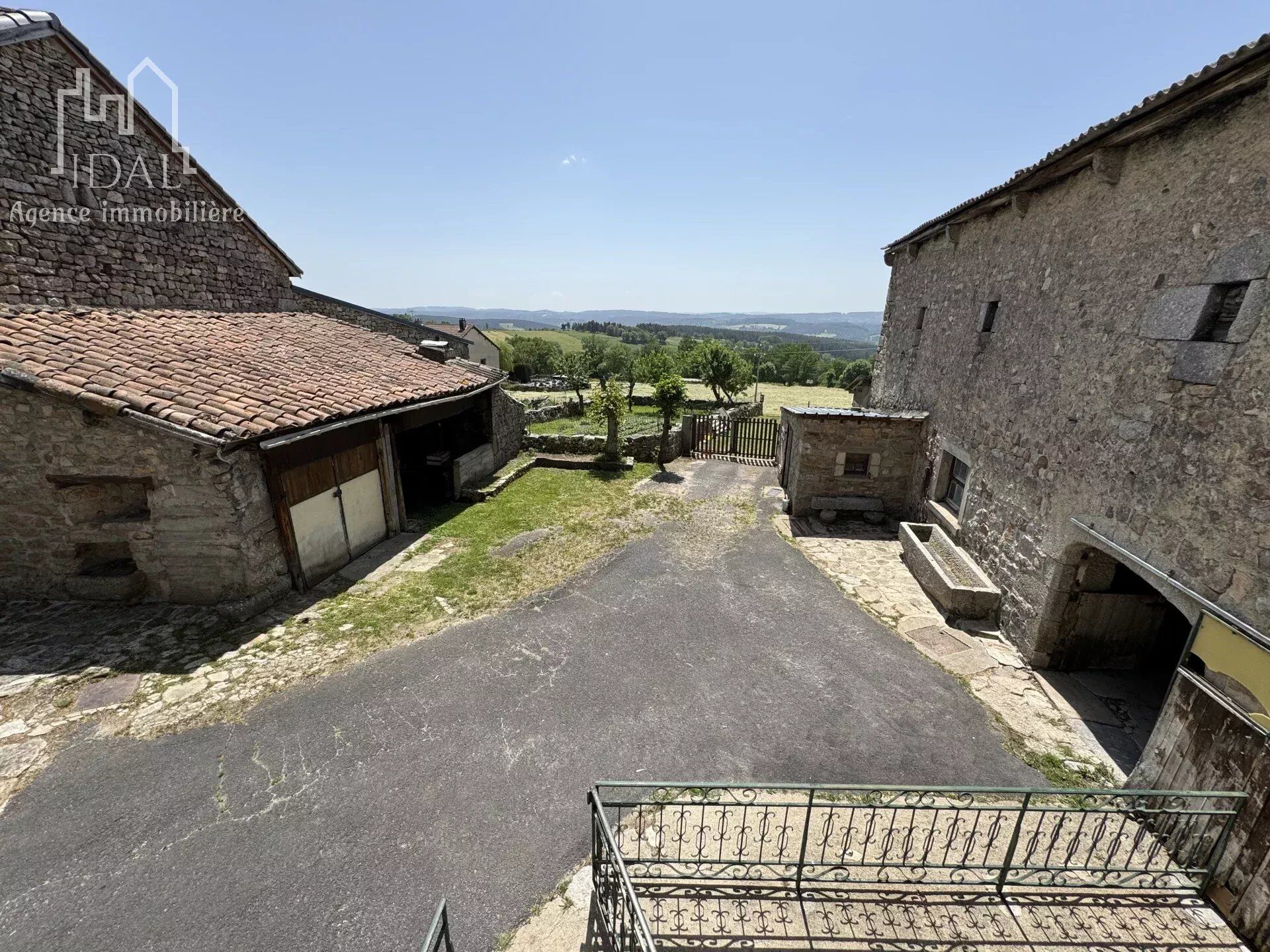 Photo Authentique Corps de Ferme avec Vue Panoramique image 2/4