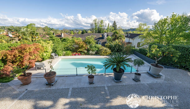 Villa / Maison 11 pièces  à vendre Pau 64000