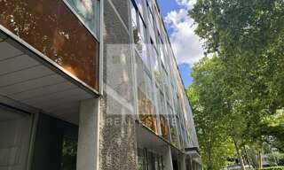 Bureau  330 m² à louer à Villeurbanne (69100)