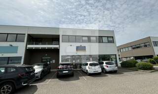 Bureau  149 m² à louer à Cailloux-sur-Fontaines (69270)