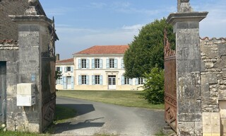 Maison 10 Pièces 291 m² à vendre à Tonnay-Boutonne (17380)