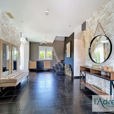 Maison 5 pièces 378900 €