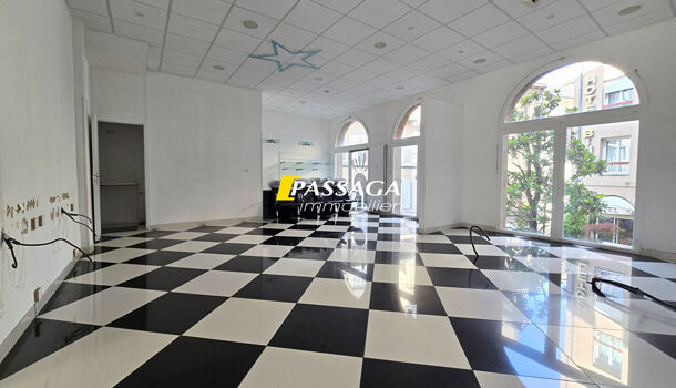 Local commercial 2 pièces  à louer Rodez 12000