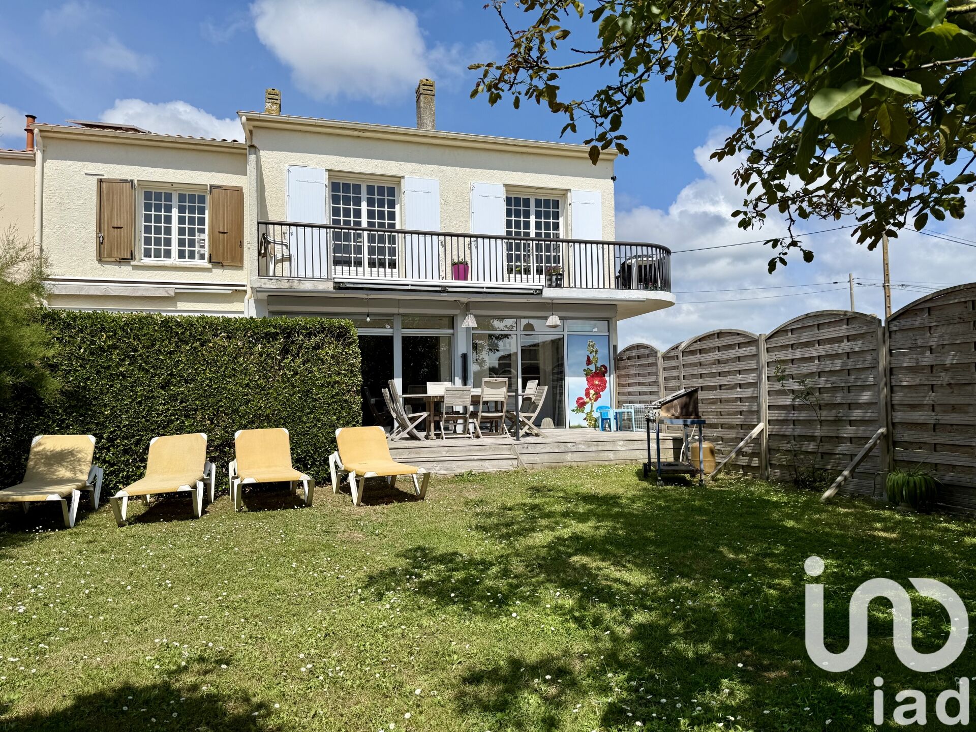 St-Pierre-D-Oleron - 143m² - 7p. - 5ch.