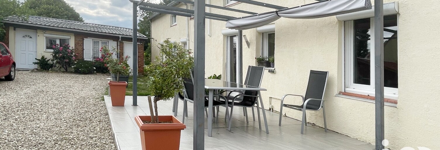 Maison 9 Pièces 168 m² à vendre à Doméliers (60360)