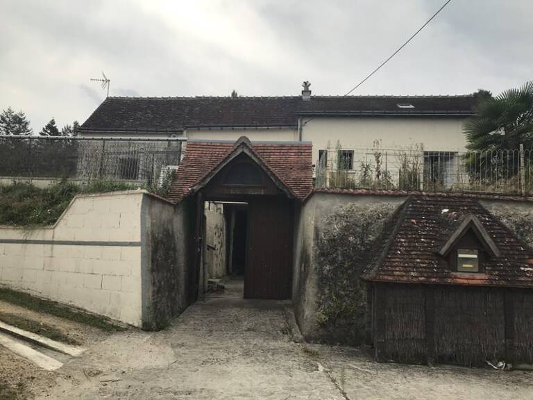 Maison en pierre de 4 pièces principales — photo 1