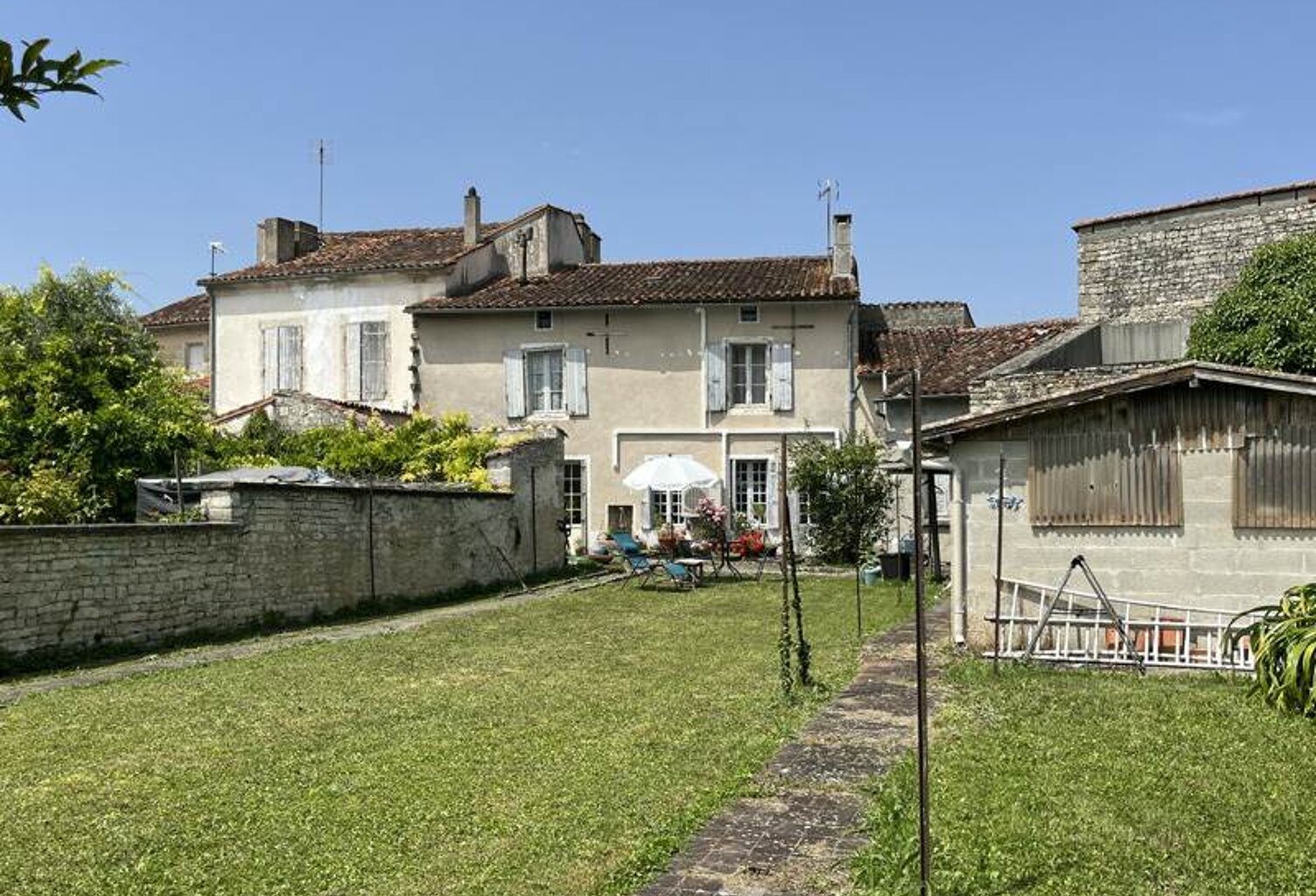 Maison de ville de 5 pièces principales — photo 1