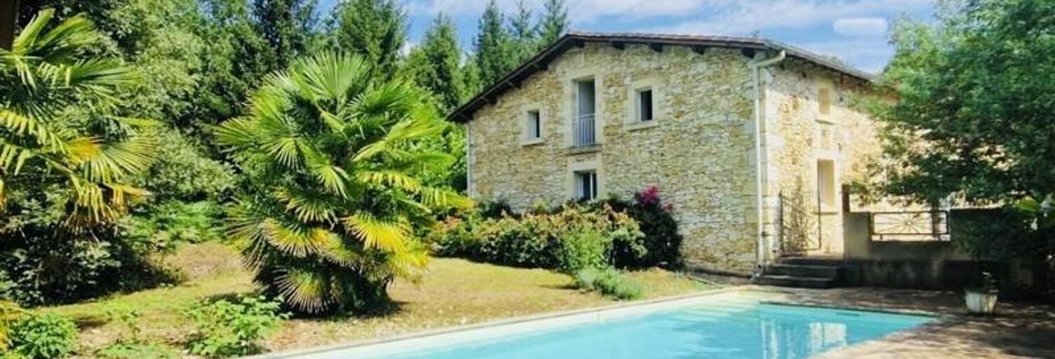 Maison 9 Pièces 346 m² à vendre à Lacropte (24380)