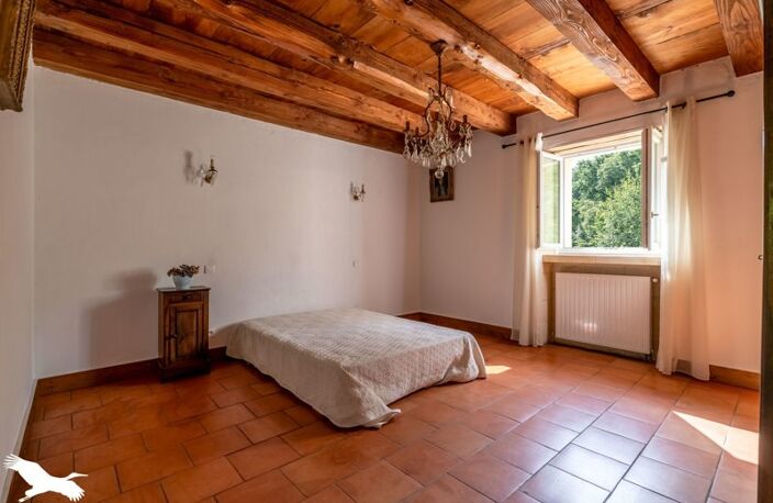 Maison en pierre de 9 pièces principales — photo 5