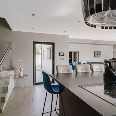 Maison 6 pièces 850000 €