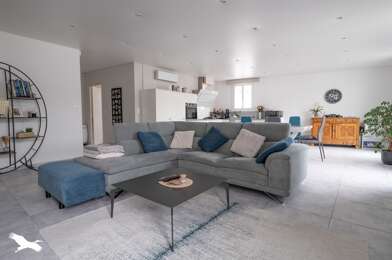 Appartement 4 pièces 307110 €