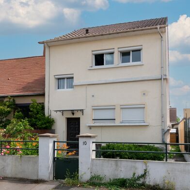 Appartement 4 pièces 220000 €