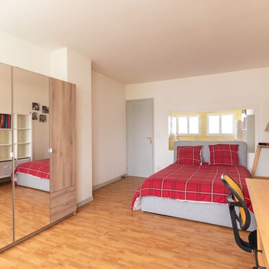 Appartement 4 pièces 219000 €