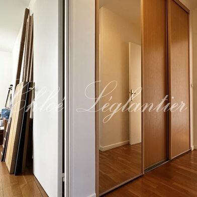 Appartement 4 pièces 174000 €