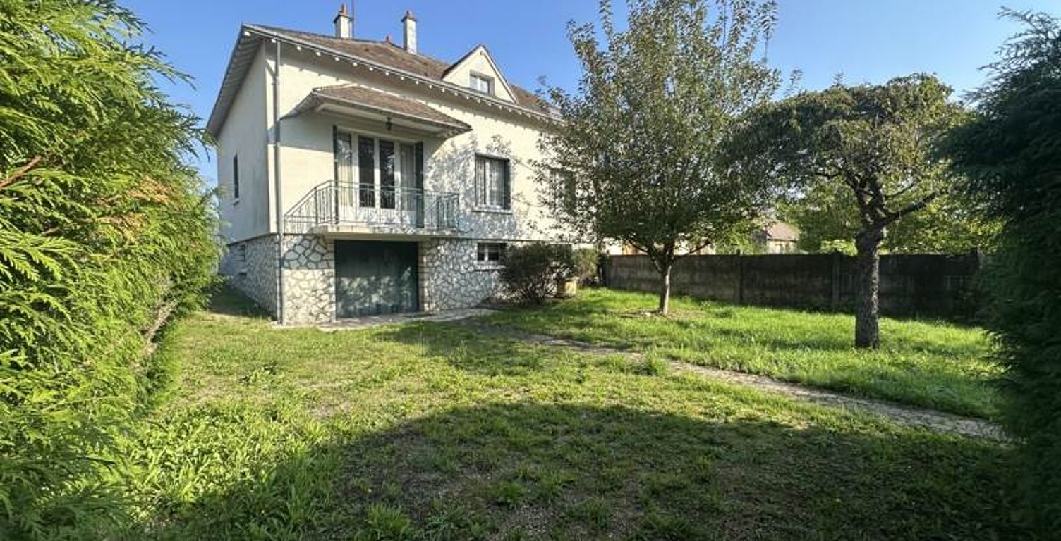 Pavillon de 8 pièces principales — photo 1