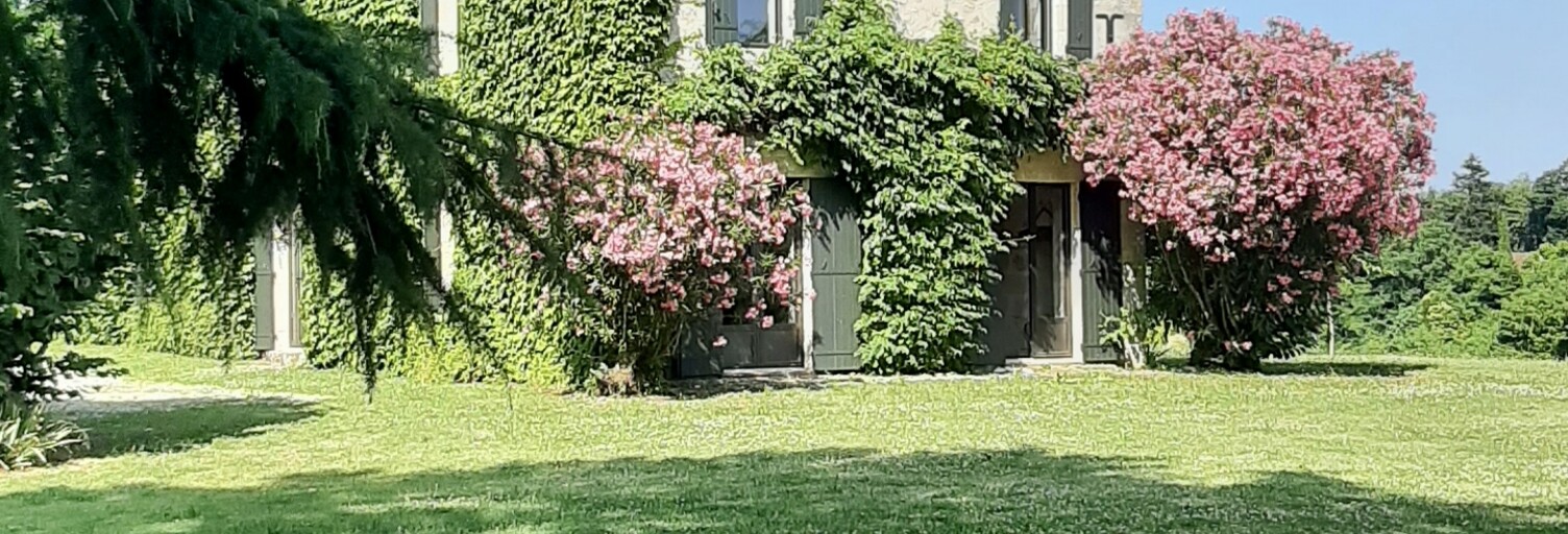 Maison 8 Pièces 409 m² à vendre à Sainte-Foy-la-Grande (33220)