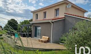 Maison 5 Pièces 109 m² à vendre à Haute-Rivoire (69610)