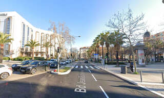 Garage  125 m² à vendre à Nice (06300)