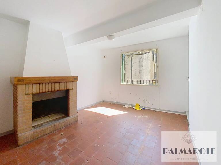 BANYULS DELS ASPRES - Maison de village de 88m² + terrain voisin constructible de 76m² — photo 1