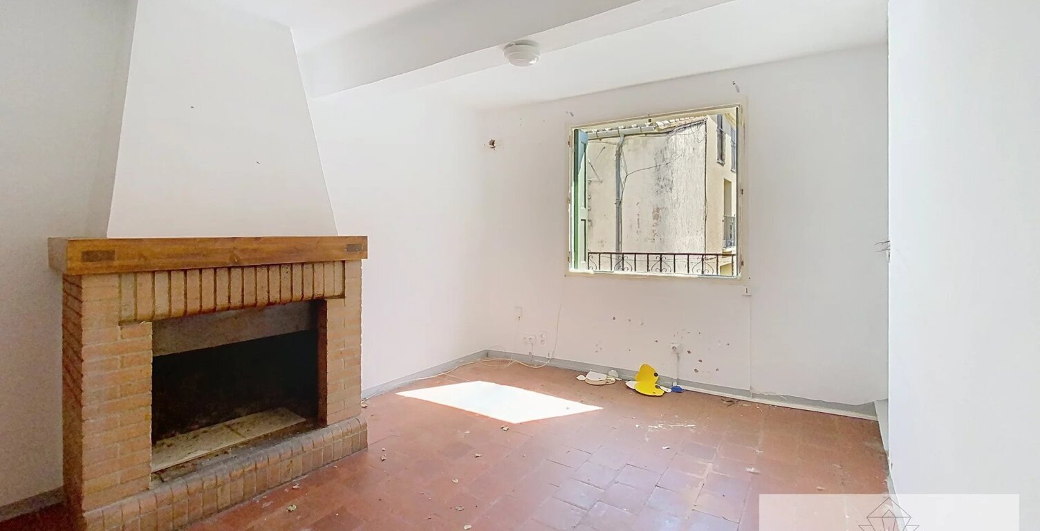 BANYULS DELS ASPRES - Maison de village de 88m² + terrain voisin constructible de 76m² — photo 1