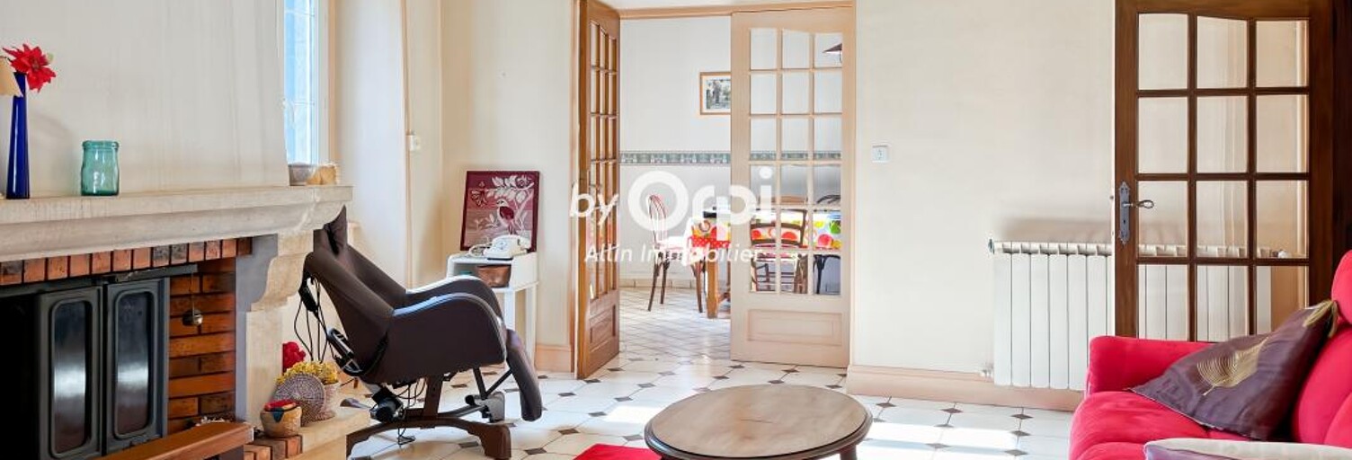 Maison 7 Pièces 210 m² à vendre à Montmarault (03390)