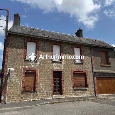 Maison  99500 €
