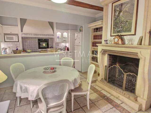 Maison de village charmante dans un cadre paisible – Saint-Marti — photo du bien
