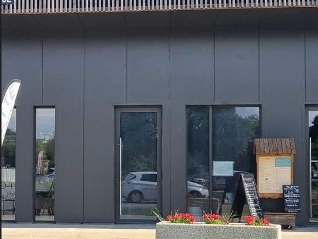 Local commercial — photo du bien