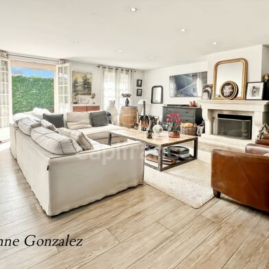 Maison 9 pièces 599500 €