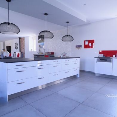 Maison 13 pièces 332800 €