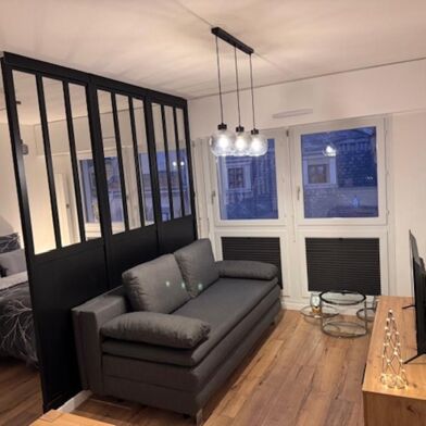 Appartement 1 pièces 700 €