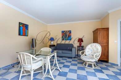 Appartement 1 pièces 1020 €