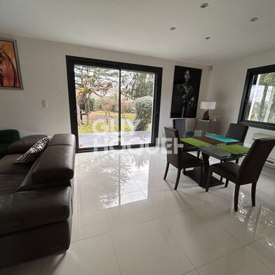 Maison 4 pièces 256000 €