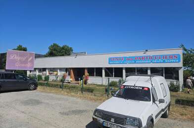 Commerce  682500 €