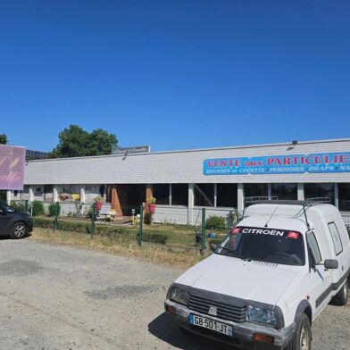 Commerce  682500 €