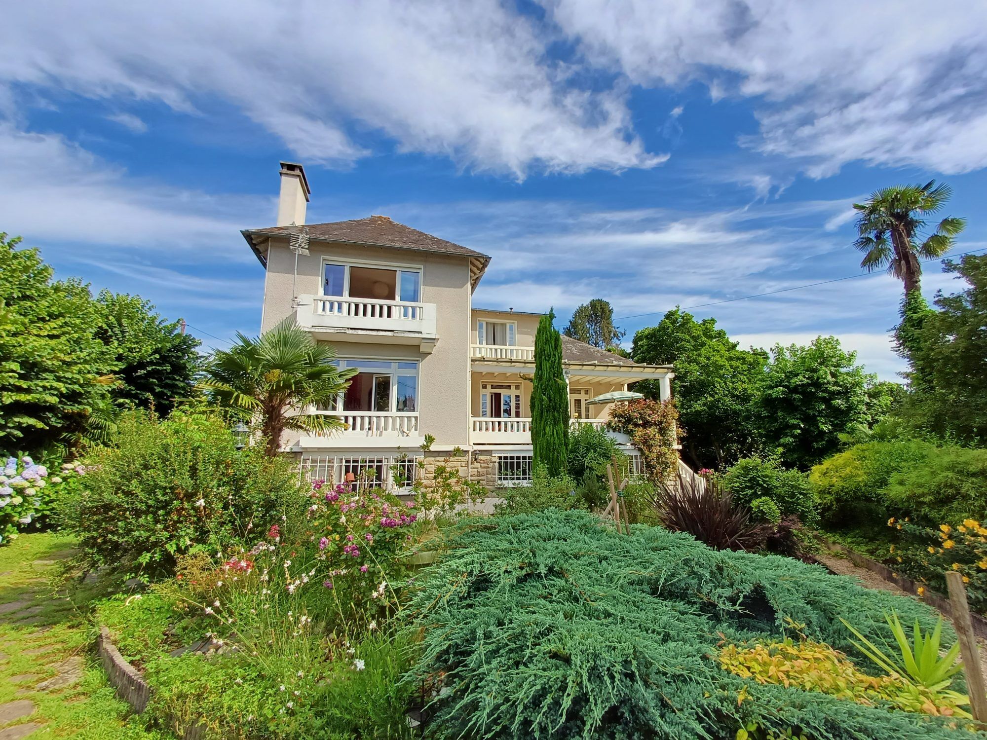 Villa / Maison 8 pièces  à vendre Nay 64800