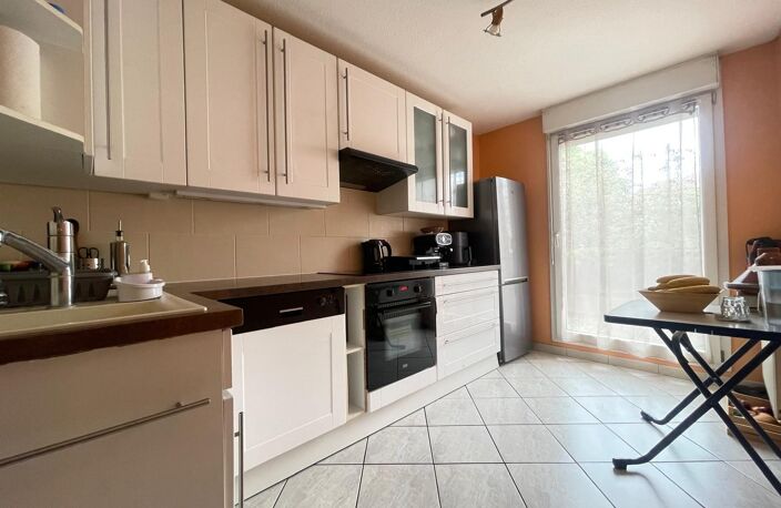 A VENDRE F3 AVEC CAVE ET GARAGE A PROXIMITÉ DU TRAM — photo 3