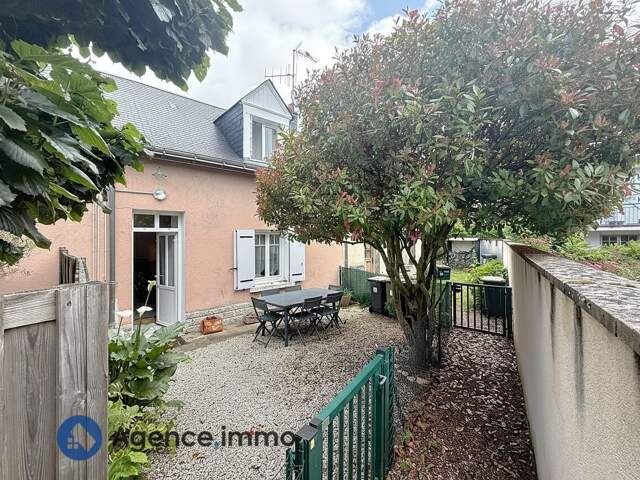 CHARMANTE MAISON DE VILLE — photo du bien