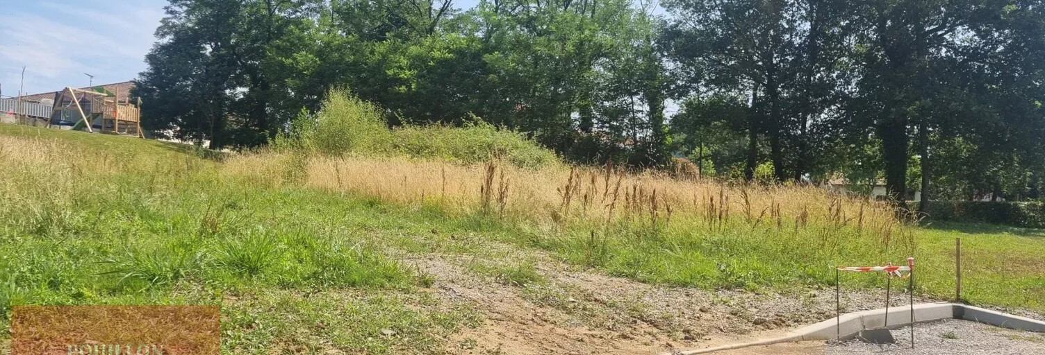 Terrain  897 m² à vendre à Pouillon (40350)