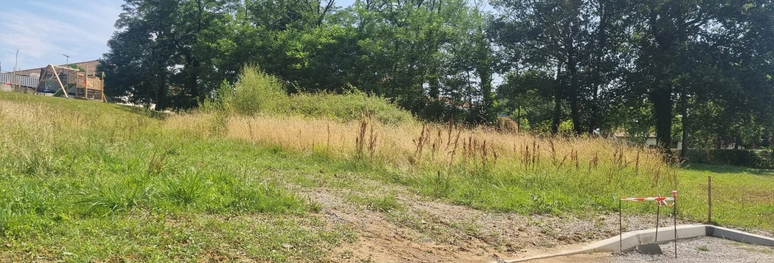 Terrain  897 m² à vendre à Pouillon (40350)