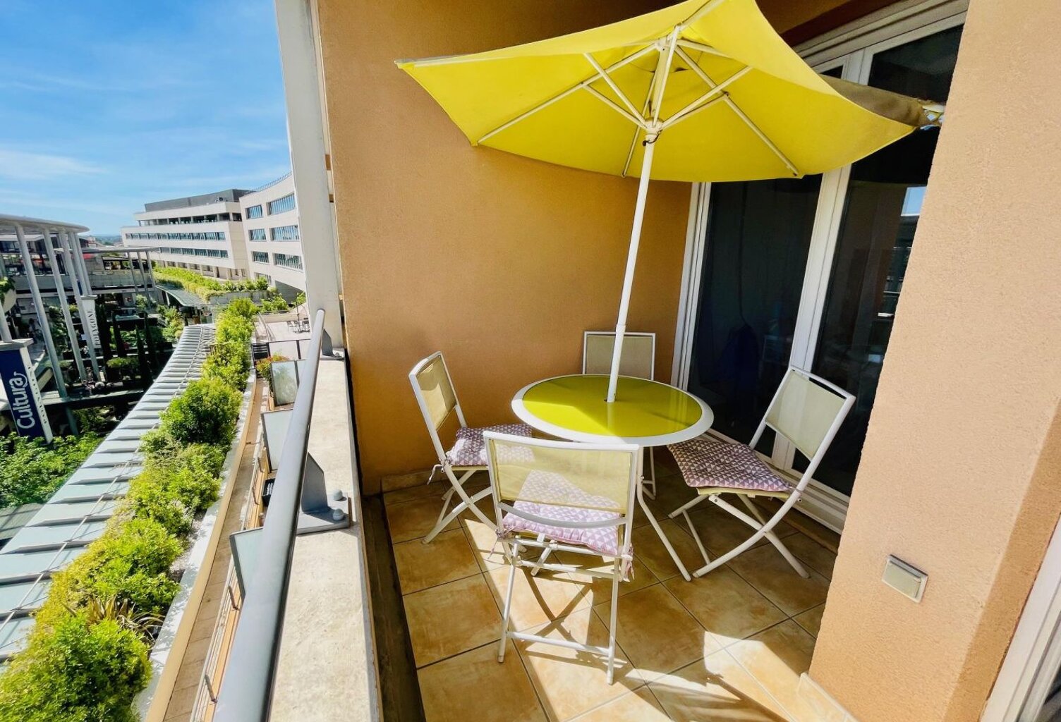 3 Pièces parking terrasse — photo 1