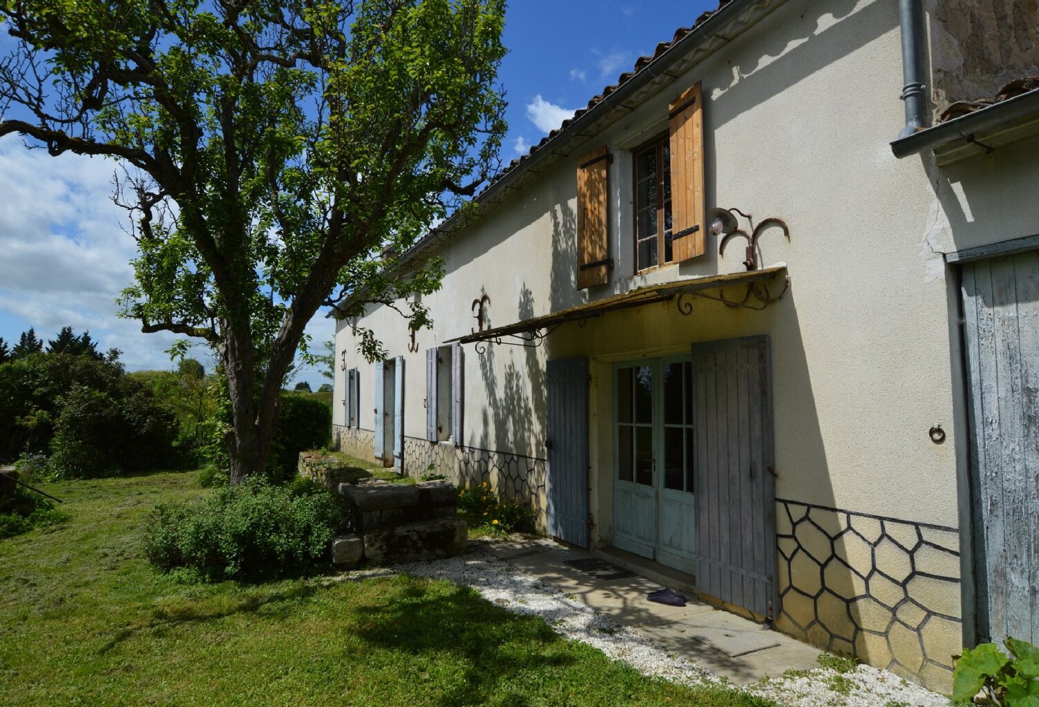 Ferme traditionnelle en pierre — photo 1
