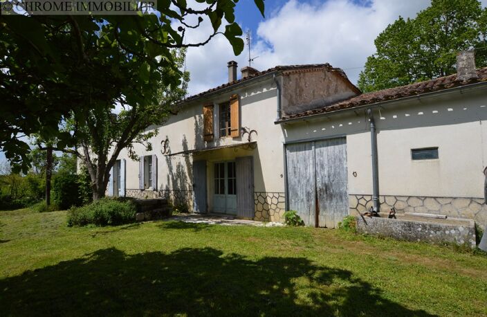 Ferme traditionnelle en pierre — photo 2
