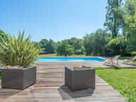 PROPRIETE EN PIERRE - 420 M2 HAB - 8 HECTARES - RARE — photo 2