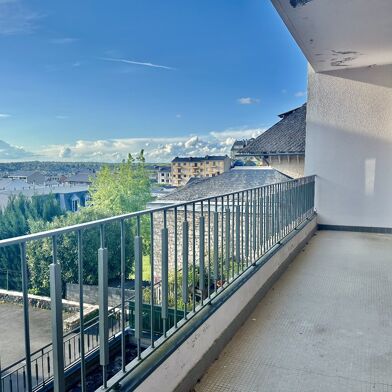 Appartement 4 pièces 140000 €