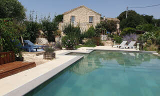 Maison 10 Pièces 463 m² à vendre à Cornillon (30630)