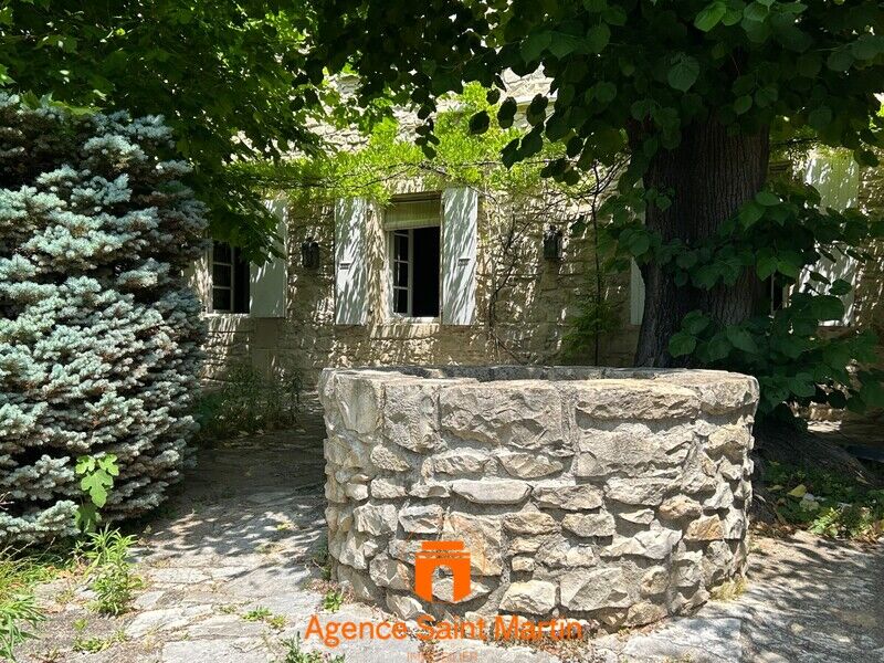 Villa / Maison  T10 à vendre Allan 26780